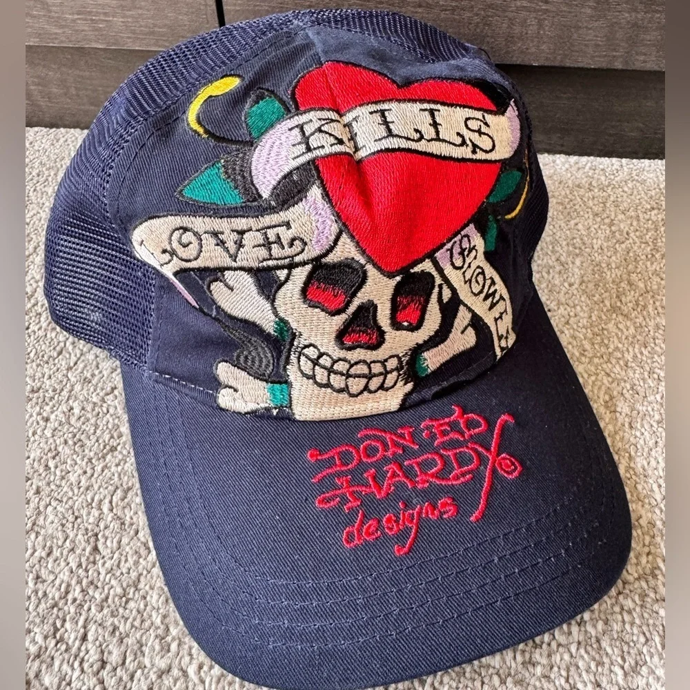 Vintage Y2K Ed Hardy Love Kills Slowly Trucker SnapBack Hat Authentic O/S - Picture 1 of 8